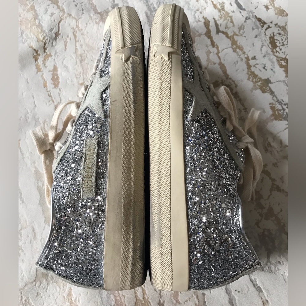🏇 Golden Goose VStar2 Silver Glitter Suede Star Low-Top Sneakers - Women - Picture 4 of 16
